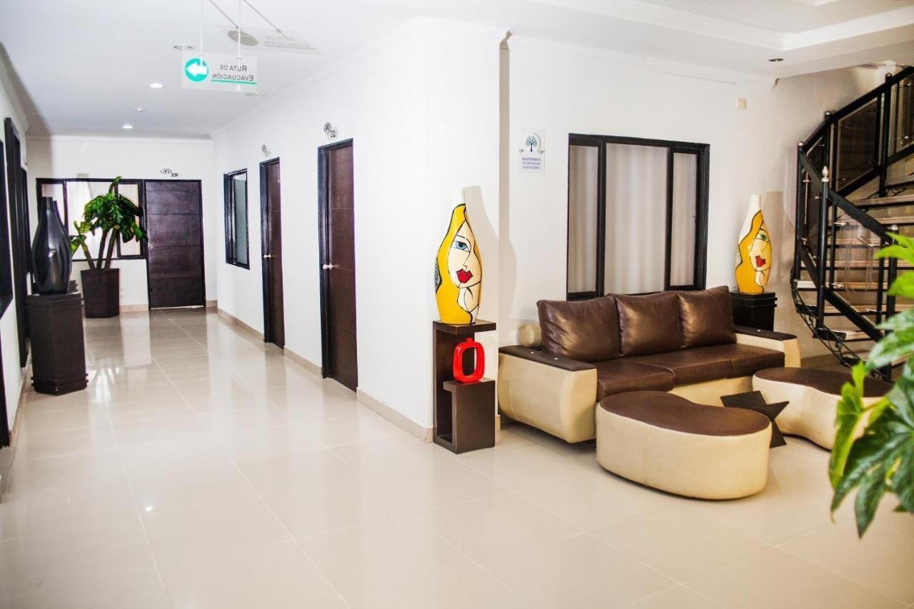 Hotel Abadia เนย์บา ภายนอก รูปภาพ